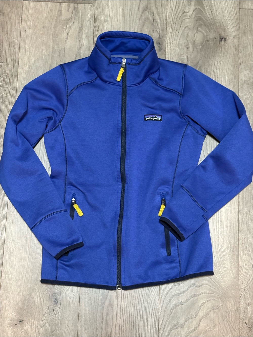 Patagonia Women’s Small Blue Full Zip Soft Shell Jacket